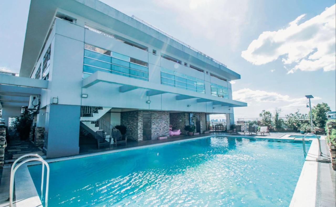 Greenhills Elan Hotel Modern Quezon City Buitenkant foto