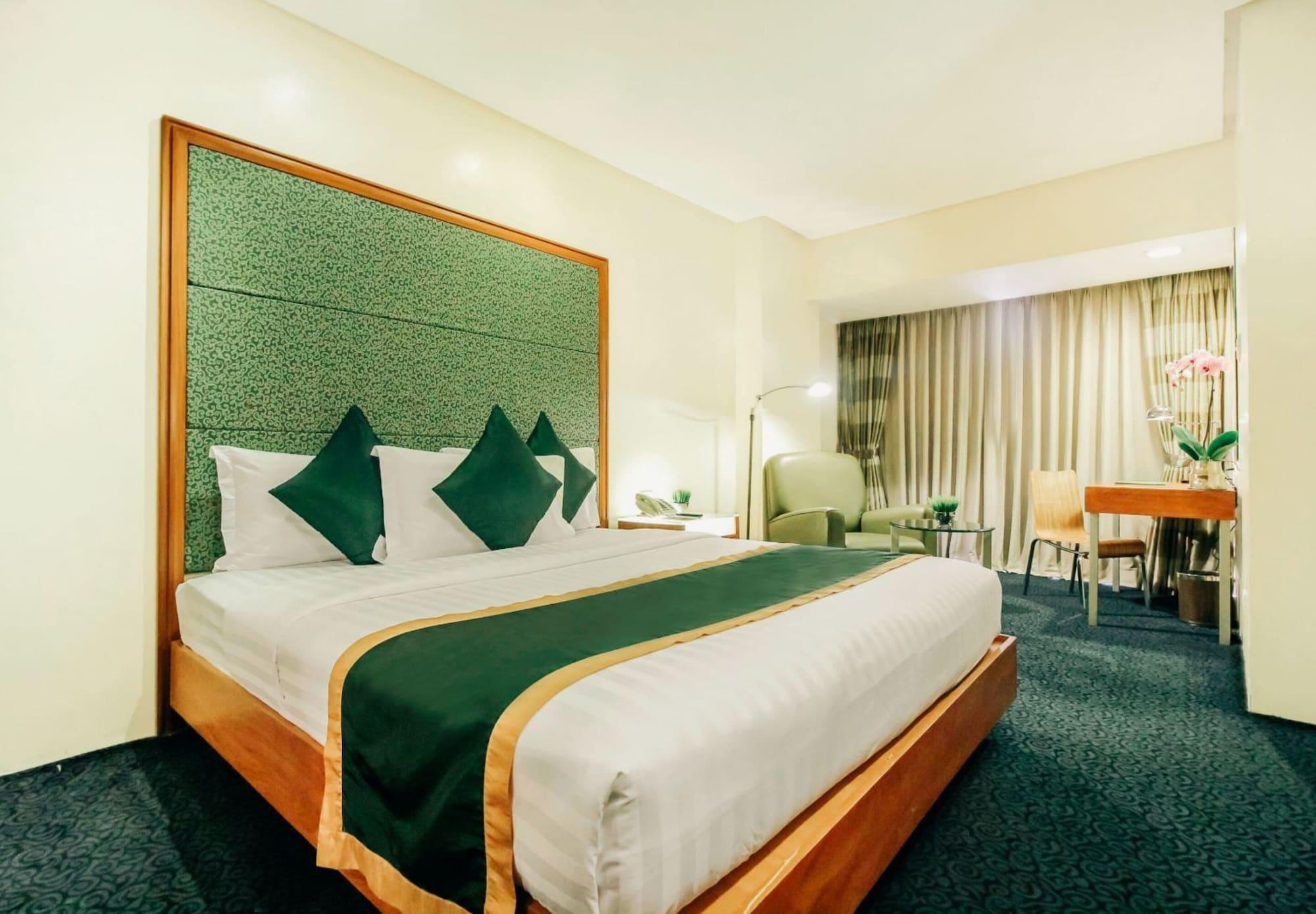 Greenhills Elan Hotel Modern Quezon City Buitenkant foto