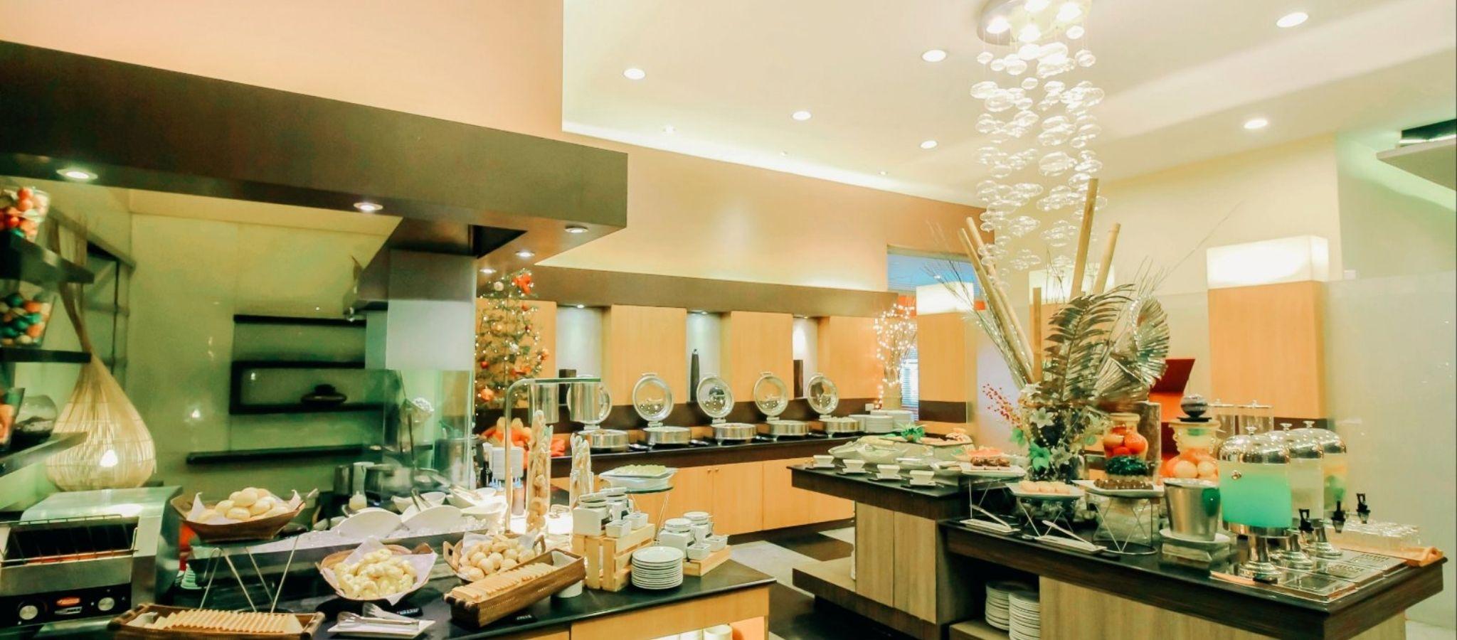 Greenhills Elan Hotel Modern Quezon City Buitenkant foto