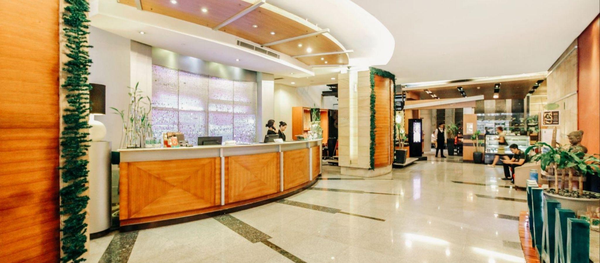 Greenhills Elan Hotel Modern Quezon City Buitenkant foto
