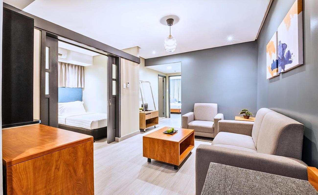 Greenhills Elan Hotel Modern Quezon City Buitenkant foto