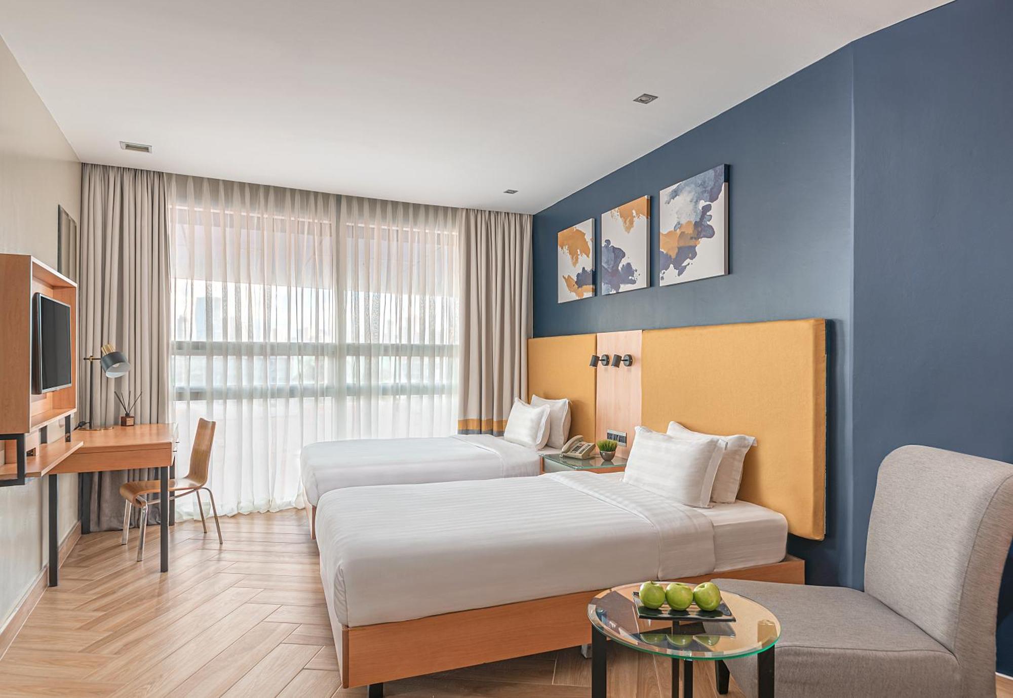 Greenhills Elan Hotel Modern Quezon City Buitenkant foto