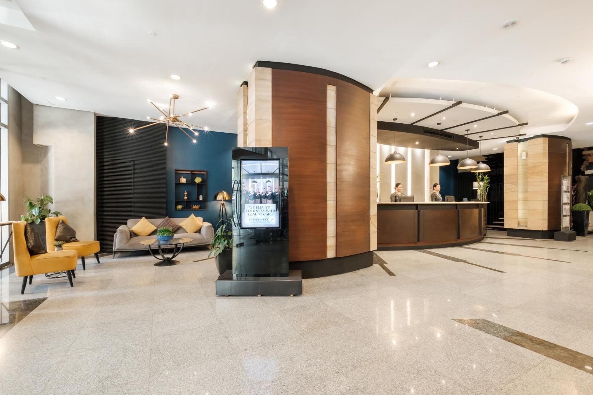 Greenhills Elan Hotel Modern Quezon City Buitenkant foto